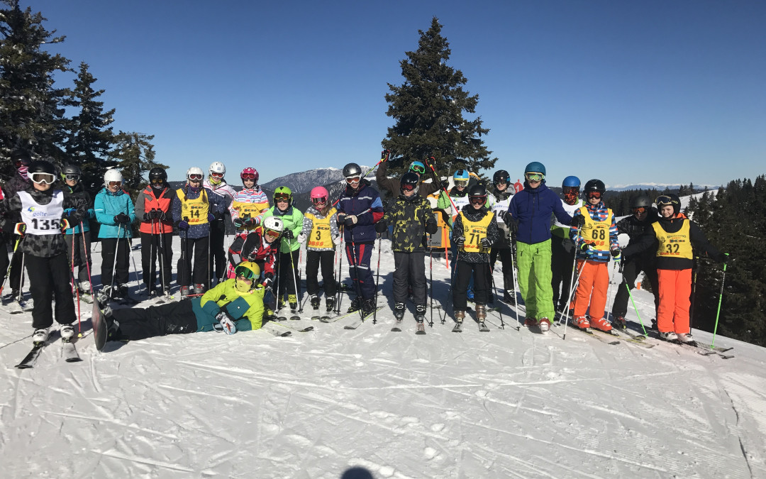 15. 2. 2017 – Ljubiteljice in ljubitelji belih strmin postali področni prvaki