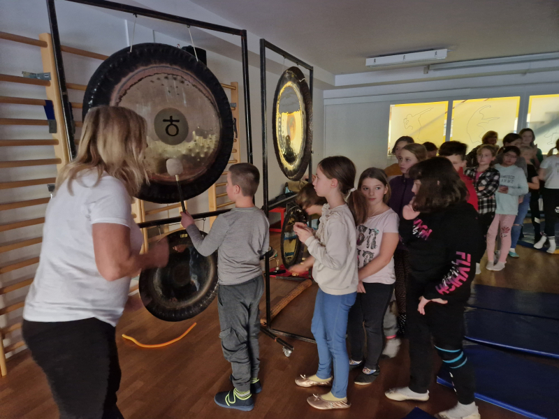 7. 2. 2023 – Delavnica z gongi in bobni