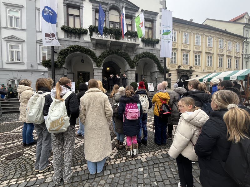 20. 12. 2024 − Po poteh naših reformatorjev v praznično okrašeni Ljubljani